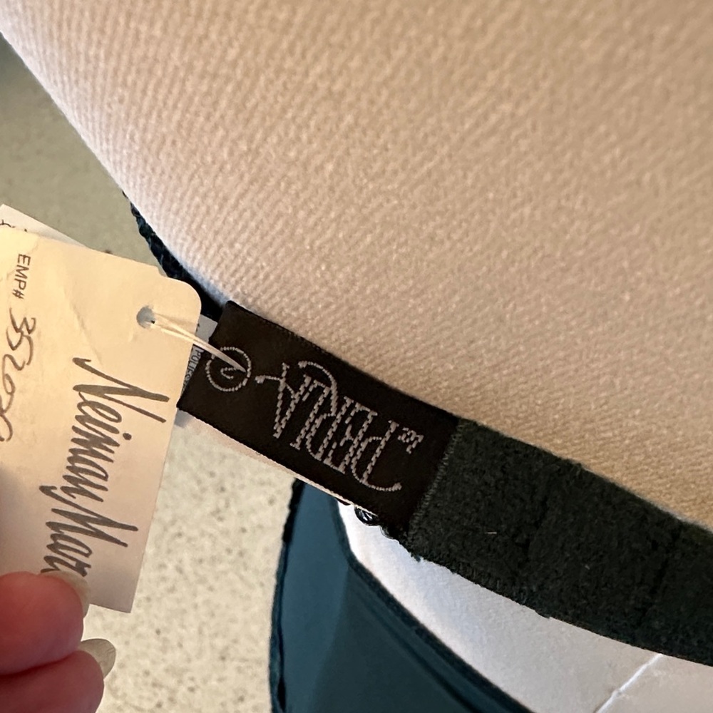 La Perla Dark Green Lace Lingerie Set - Picture 2 of 12